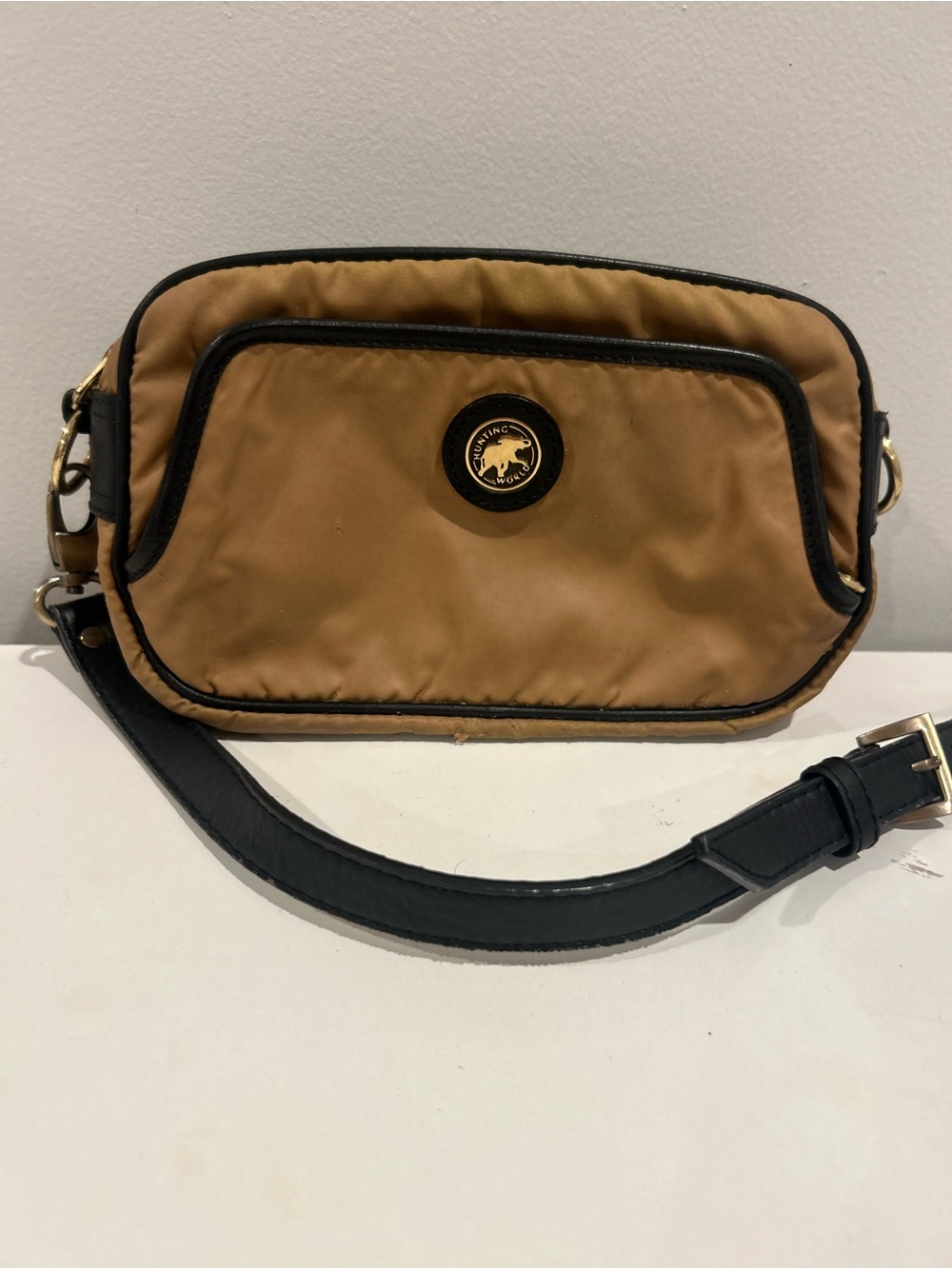 Hunting World Tan Nylon Black Trim Crossbody Camera Bag Gold Hardware
